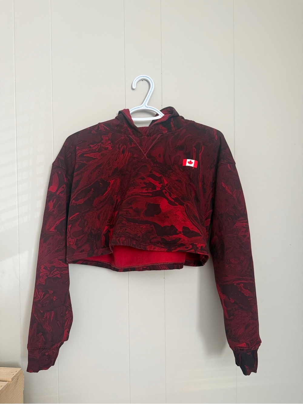 lululemon All Yours Team Canada Red Marble-Print Cropped Hoodie Jacket